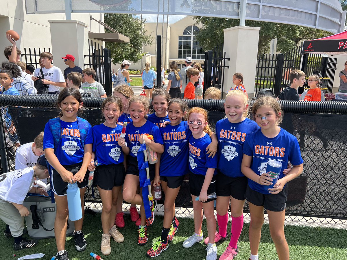 bdavis_2332's tweet photo. So incredibly proud of these girls. Today they beat the top ranked undefeated team for the last 3 seasons 26-6. Onto the next game. #NEWNUMBERONE @GatorsFB #undefeated https://t.co/bxZ4fGdC2k