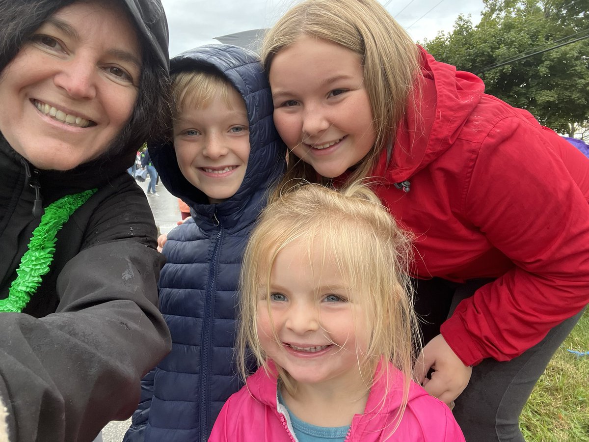 SLCSMrsAllen's tweet photo. Saw these Pioneers at Pumpkinfest 2022!  @SLCSpearson https://t.co/TVxyGACnaI