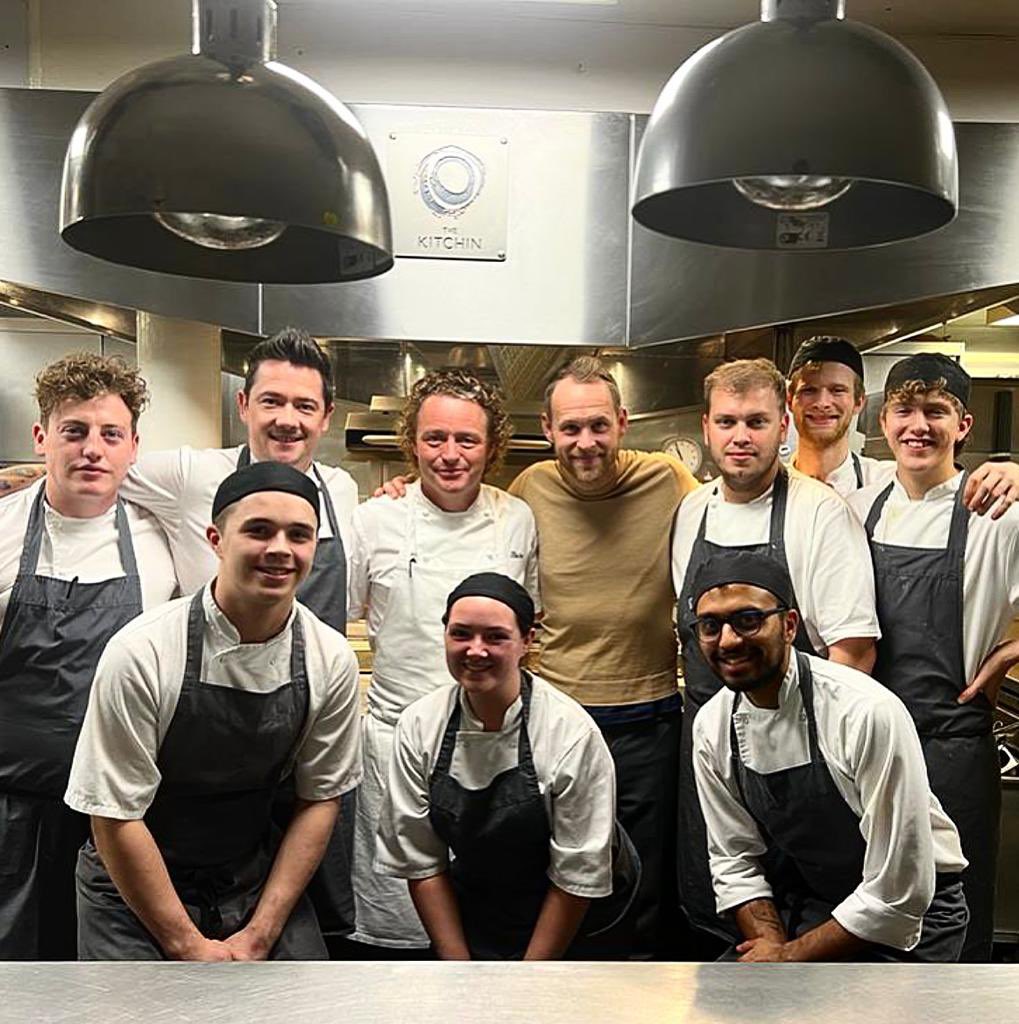 TomKitchin's tweet image. We love cooking for fellow chefs and tonight we had the pleasure of welcoming one of the world’s best.. @bjornfrantzen to The Kitchin.. Thanks for visiting us - great to see you again! Enjoy beautiful Scotland.. 
..
#Frantzen #3*** #bjornfrantzen @MichelinGuideUK #sweden