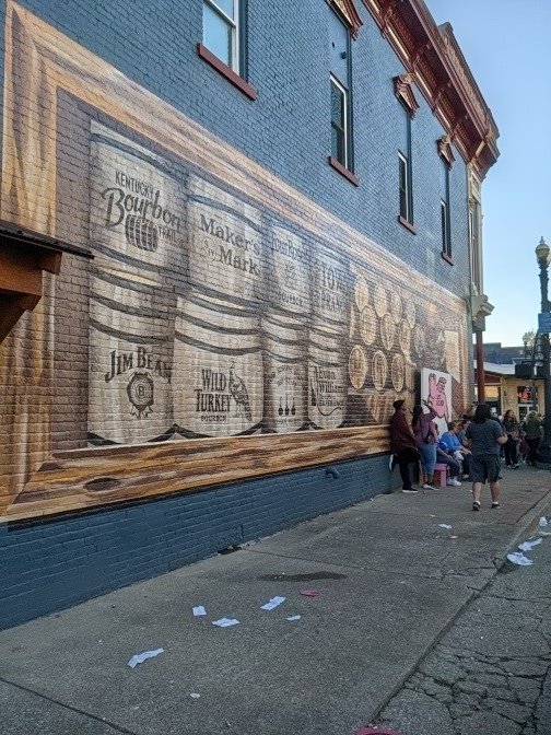 UnionBaddieMatt's tweet photo. If y'all didn't know... Central Kentucky, especially Lebanon and Bardstown is where the world's bourbon is made. #Hamdays #Kentucky https://t.co/7sK2E1GpuB