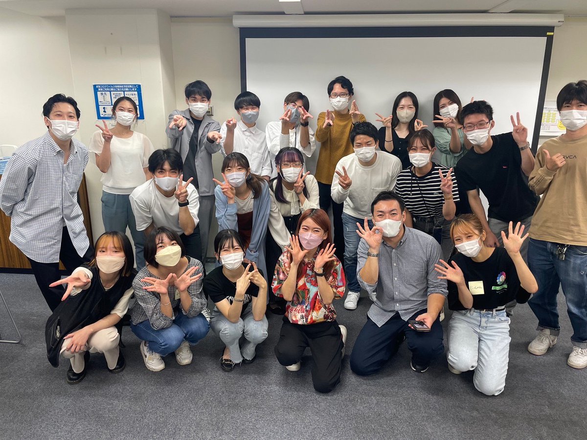 opc_info's tweet photo. 先日はmeet upのご参加ありがとうございました💐✨💐✨💐

満点マロン(@marron_manten)さんのお話もとても良かったですね🫶🌈

meet upは、これからも定期的に開催するのでまた会えると嬉しいです🌱

Career Factoryの始動も直近なので興味のある方は是非っ❤️‍🔥❤️‍🔥

#やってみたいに気づく
#opc_meetup https://t.co/bt9yp3Yt2U