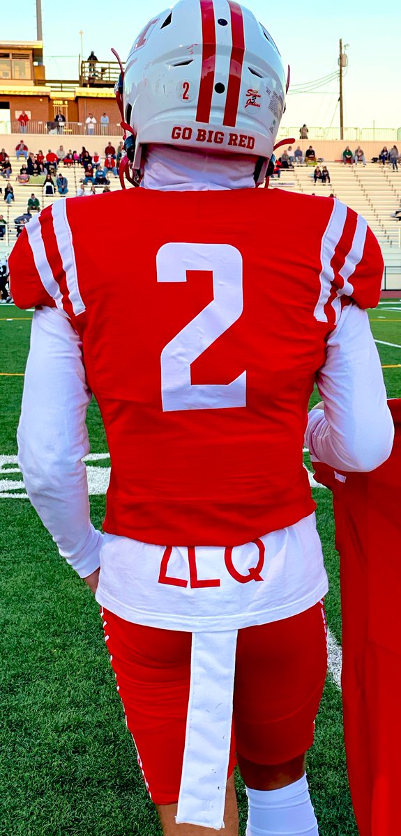 FH_Football's tweet photo. Three #Sentinels’ running backs topped 100 yards in Week 4. The trio combined for 405 yard on the ground and 5 scores in #FH’s 39-point win.

That’s 917 yards, 10.4 YPC, and 13 scores rushing thru the equivalent of about 10 quarters for #FortHill’s starting backfield. https://t.co/CB60SjGH8I