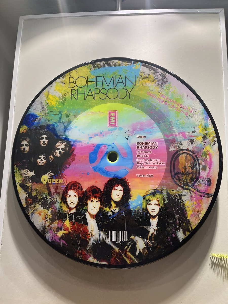 Bu tabloyu görünce aklıma gelen ilk isimler <a href="/Ynscnky/">Yunuscan Kaya</a> ve <a href="/ayceabana/">ayce loretta abana</a> . Castle Fine Art -Newcastle. Size biraz uzak ama . Belki Ayçe hanım daha iyisini yapar .