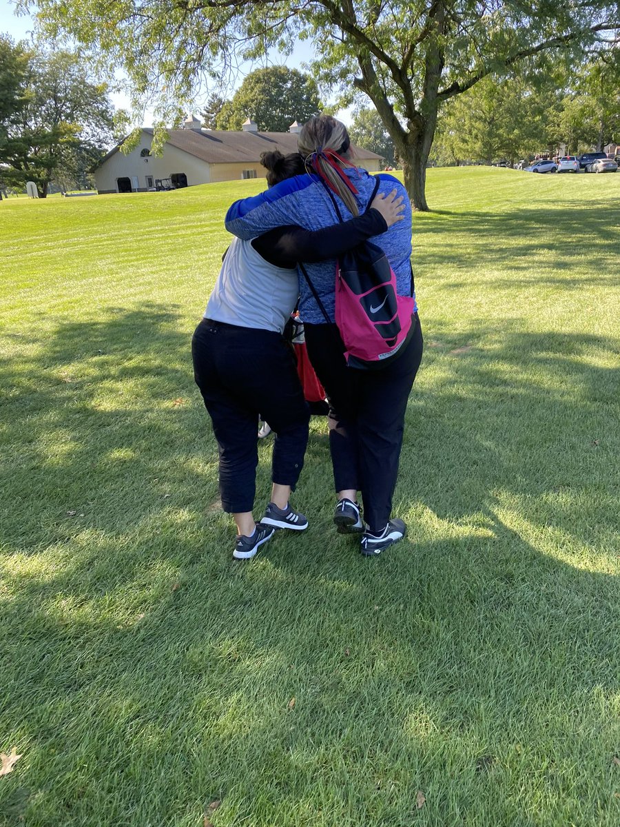 KHS_LadyKatGolf's tweet photo. Lizzy Lytle finishes up her last IHSAA Regionals with an 85. ⛳️

I’m so proud of this girl for EVERYTHING she has accomplished. Lizzy is one of the hardest workers I know, and I’m so thankful I was able to coach her all 4 years. It’s been a great ride! ❤️💙 https://t.co/ot6JMCbJWf