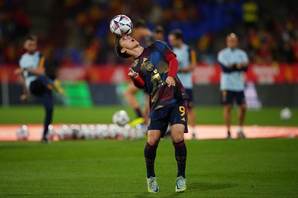 iCule8_'s tweet image. Gavi 🤩 #SPASWI