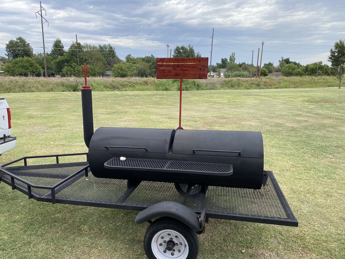 pastor_rogerh's tweet photo. Today at the Mobile Ministry, this grill/smoker was donated to the church. They donated because they knew that we were feeding the community and homeless. Thank you Lord! https://t.co/Q5l4rXqw76