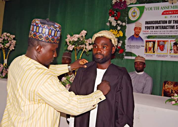 YANKOGI2018's tweet photo. Simon JP ABUDAZI inaugurated as Speaker YAN AJAOKUTA LGA
@YANKOGI2018 
@OkunCommunity 
@EbiraReporters 
@EbiraConnect https://t.co/1BVgrD1X1Y