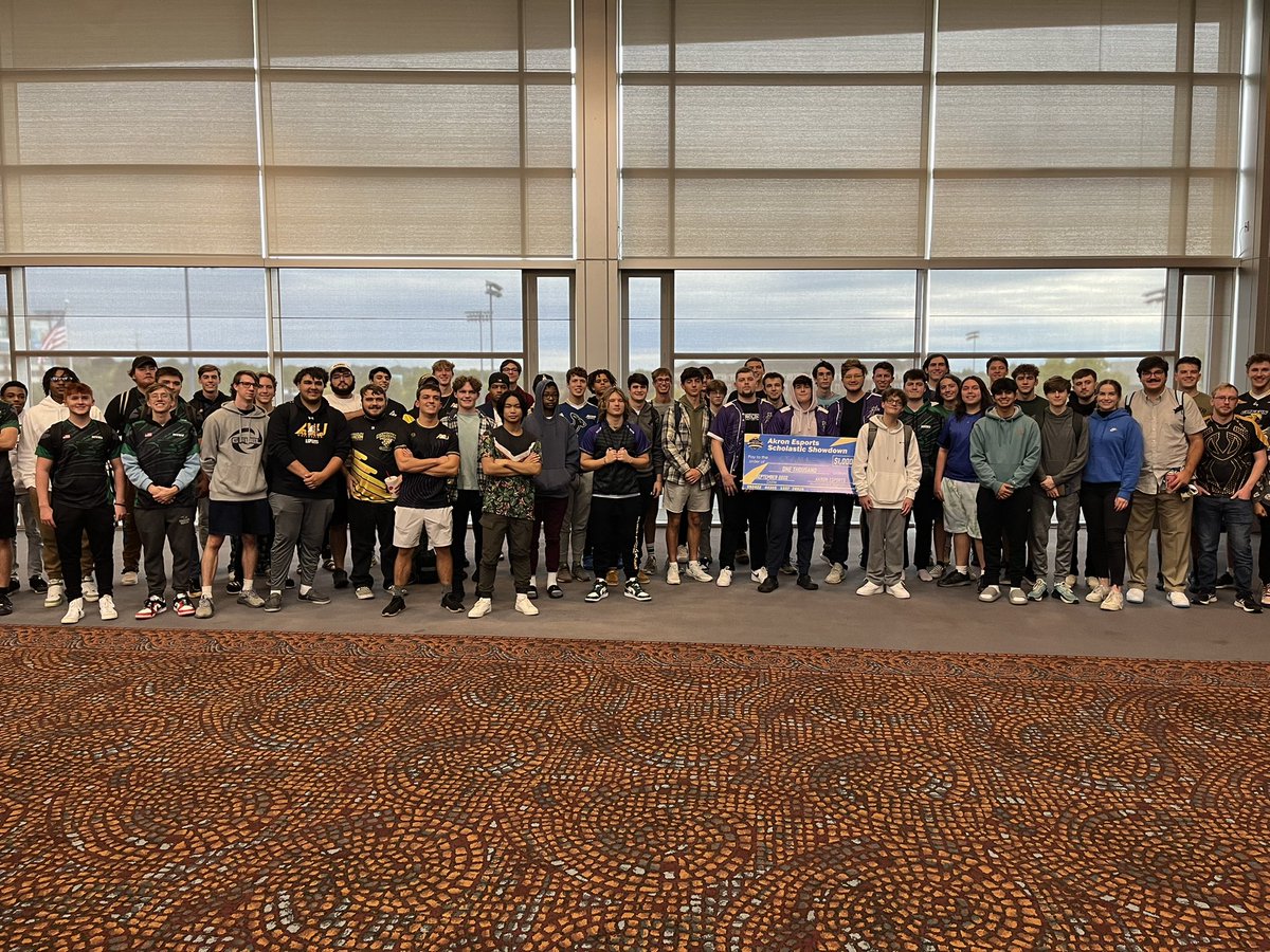 AshlandEsports's tweet photo. Our Fortnite team had a great time out at the @ZipsEsports Scholastic Showdown LAN! 

@HH1tz placed 8th ($200)

@WheelerRiver placed 15th ($200)

@j0ltFN @duels_ @BrandonSmith619 all placed in the top 30 

Jonathon Mims placed 42nd 

#GoEagles 🦅 https://t.co/JMhNmdNMTA