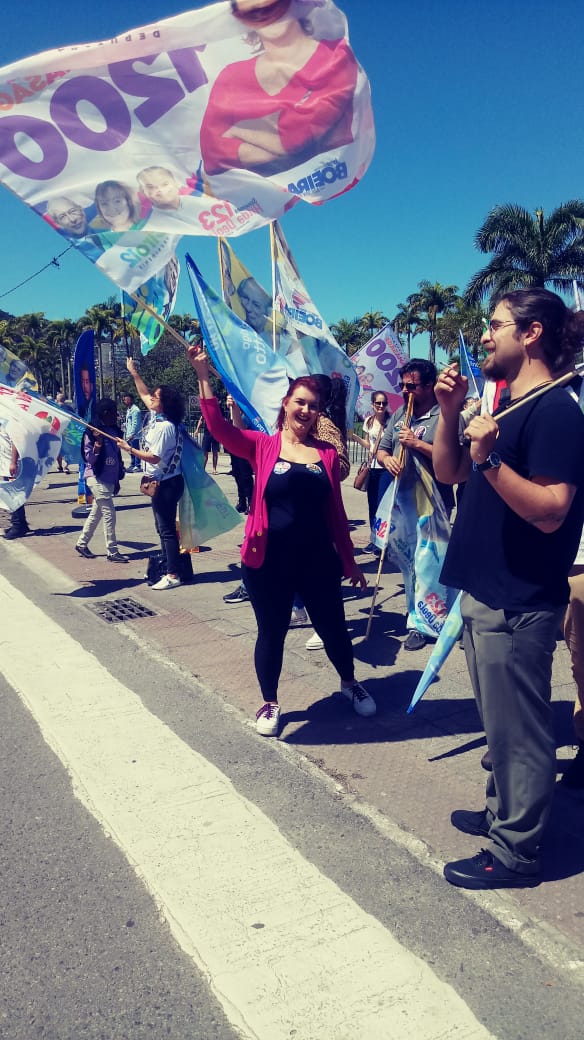 todoscomcirosc's tweet photo. Mais um dia de muita esperança! É Ciro Gomes Presidente, Boeira Governador e Hilda Senadora!!!🌹✊ https://t.co/ziQrPbuS4G