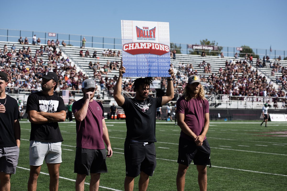 SIU_Baseball's tweet photo. Dawgs get their time during today's football game, honored for their 2022 MVC Championship title! Let's run it back #Salukis https://t.co/clAnBSOMUB