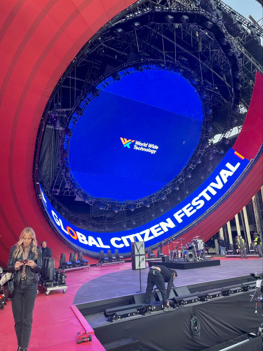 🚨 <a href="/jimpkavanaugh/">Jim Kavanaugh</a> and <a href="/AnnCuiellette/">Ann Cuiellette Marr</a> are taking the <a href="/GlblCtzn/">Global Citizen ⭕</a> stage in the next 30 minutes! #GlobalCitizenFestival
Tune in LIVE! ms.spr.ly/6014j7fAn
