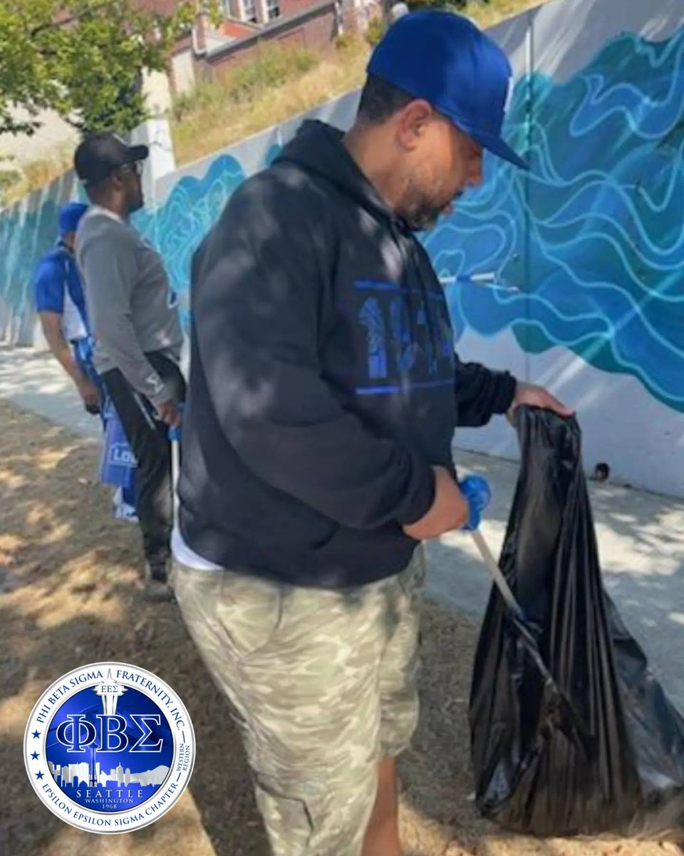 chukundi206's tweet photo. It was #SigmaDayOfService with the brothers of @DblEpsilonSigma today on our official @seattledot #AdoptAStreet on 23rd and Massachusetts! Thanks for all the Honks and Waves 👋🏾 😁 #PhiBetaSigma has a #CultureForService
#SeattleSigmas
#EpsilonEpsilonSigma
#PBSWesternRegion https://t.co/DRExPX6Esp