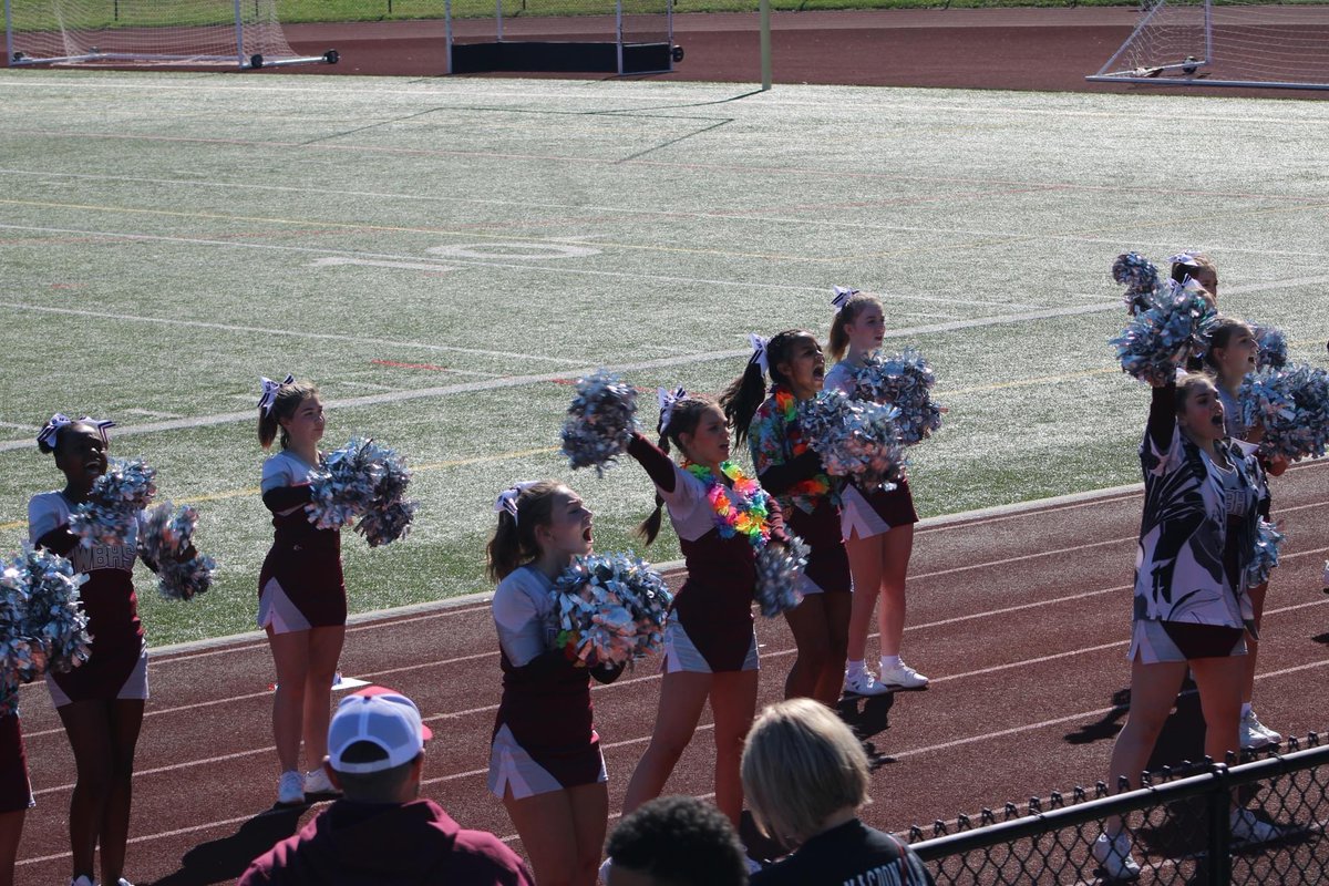 GridironWb's tweet photo. Thank you to the Wildcats Cheerleaders @cheer_wbhs @WBWildcatsFB https://t.co/uQA5QWBUI1