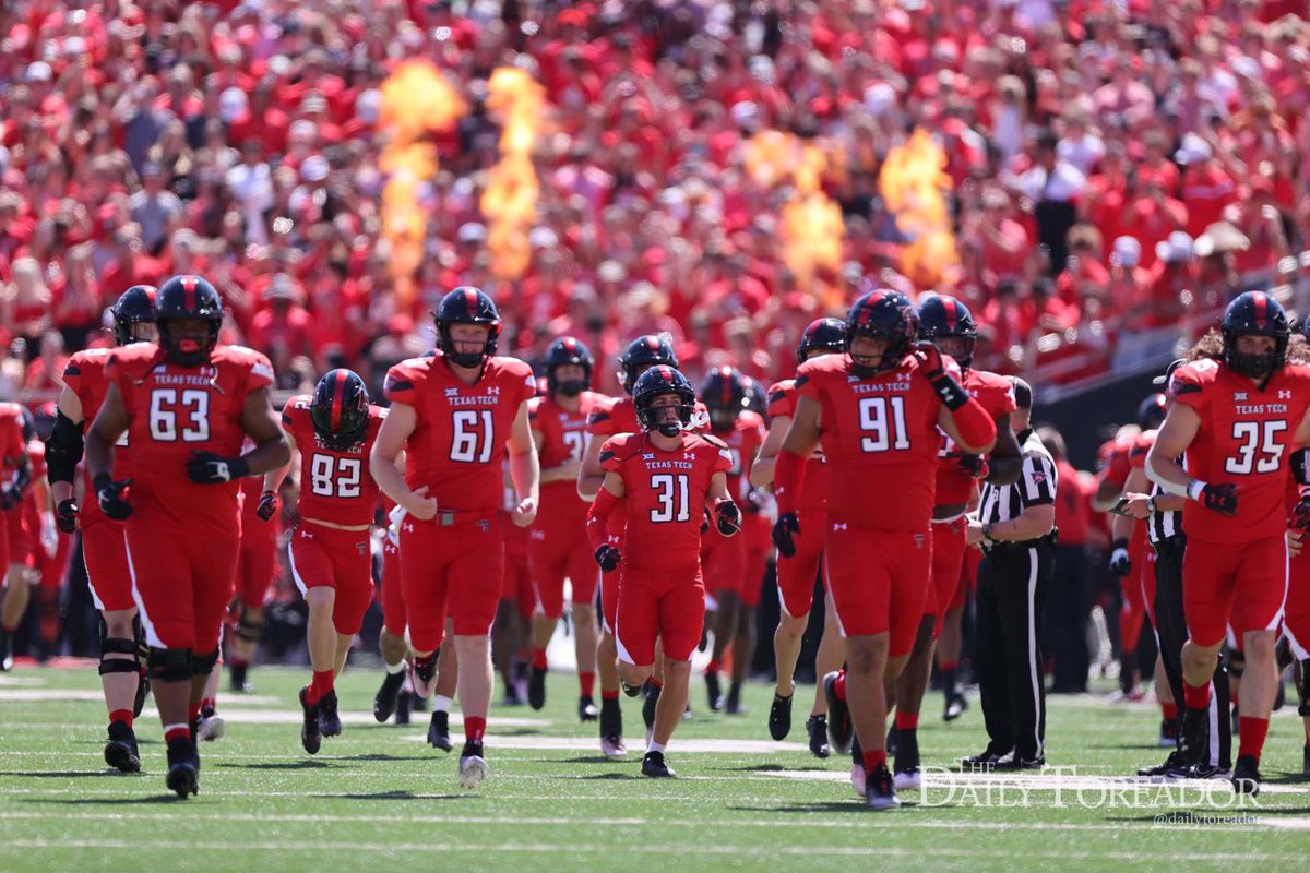 DailyToreador's tweet photo. FINAL (OT):
Texas 34
Texas Tech 37

📸 @wyattadams_dt https://t.co/9zHgaia28b