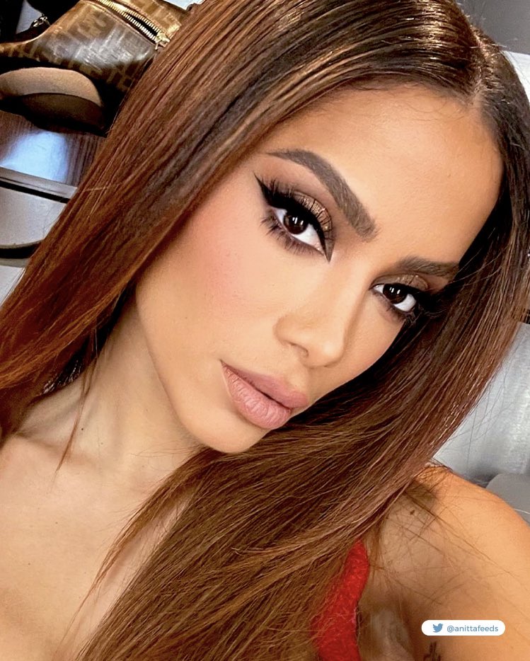 Nudes Brasil on Twitter: "RT @luccasanitto: anitta your face card never decline https://t.co