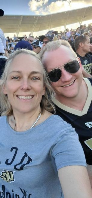 Love sitting in the stands and hearing them call <a href="/rjharvey07/">RJ Harvey</a> 's name!