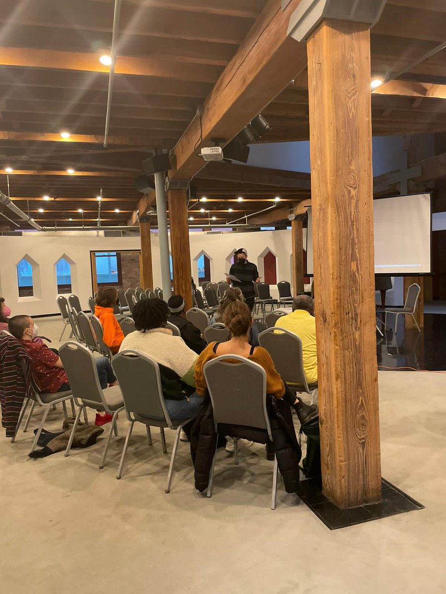 UndeterredF's tweet image. Great turn out for the #communityscreening in Chicago last night! 

So awesome to hear from the community successfully organizing against the profiteering of military (and border security) contractor Boeing! 

✨️Screening co-sponsored by @bootboeing @afsc_org @chitorture