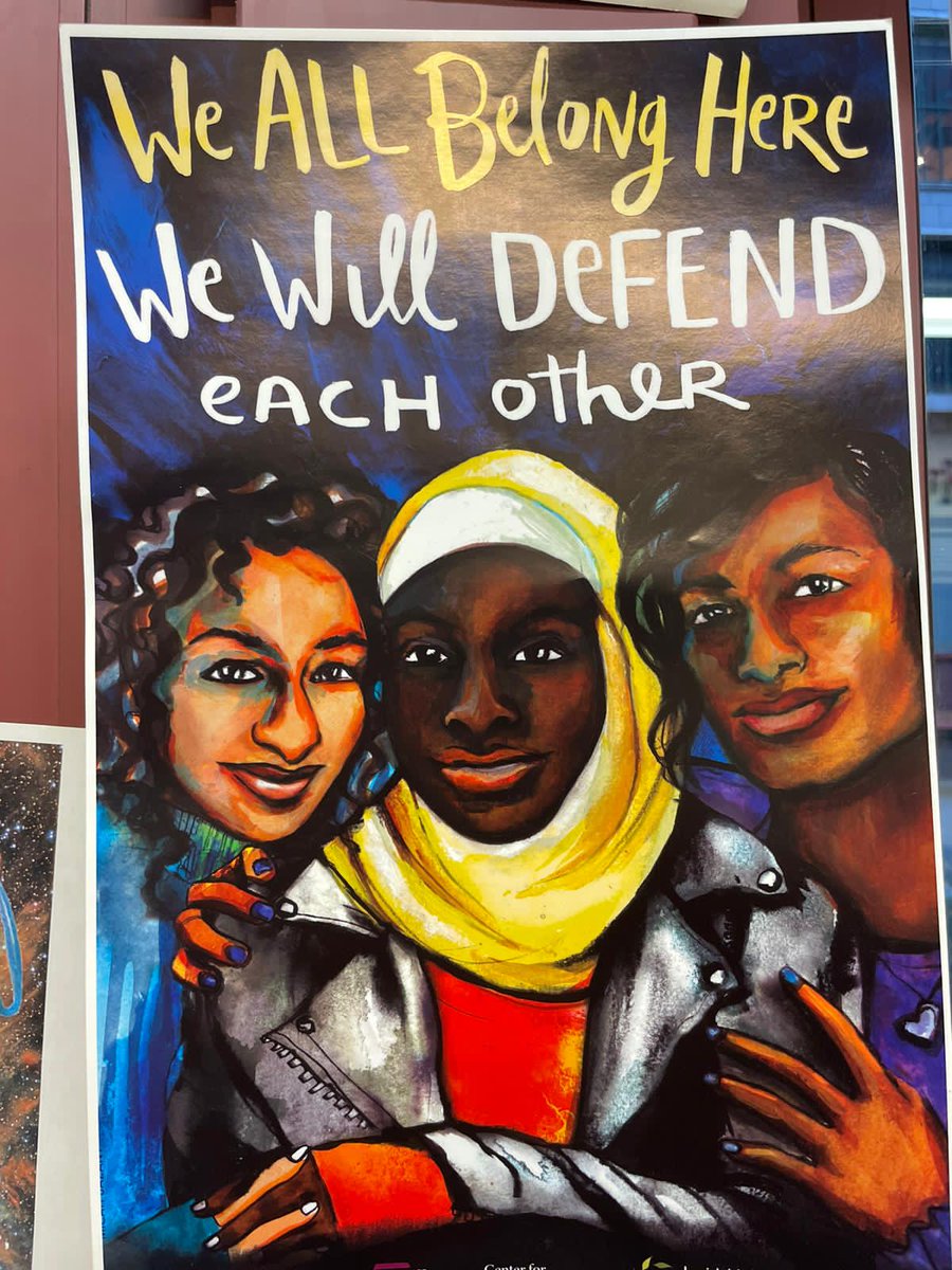 UndeterredF's tweet image. Great turn out for the #communityscreening in Chicago last night! 

So awesome to hear from the community successfully organizing against the profiteering of military (and border security) contractor Boeing! 

✨️Screening co-sponsored by @bootboeing @afsc_org @chitorture