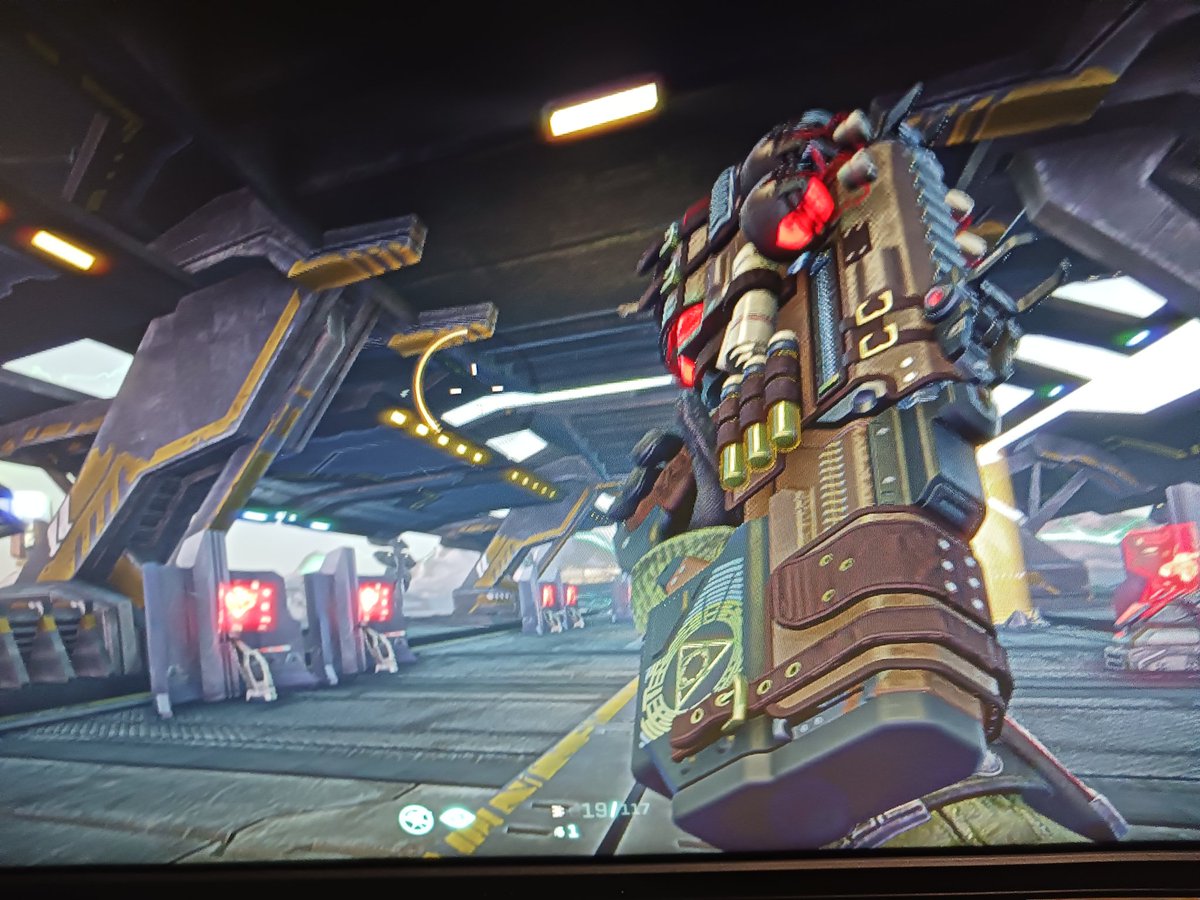 o0shane0o's tweet photo. What are those 👀👀 @planetside2 https://t.co/VlPhs56y75