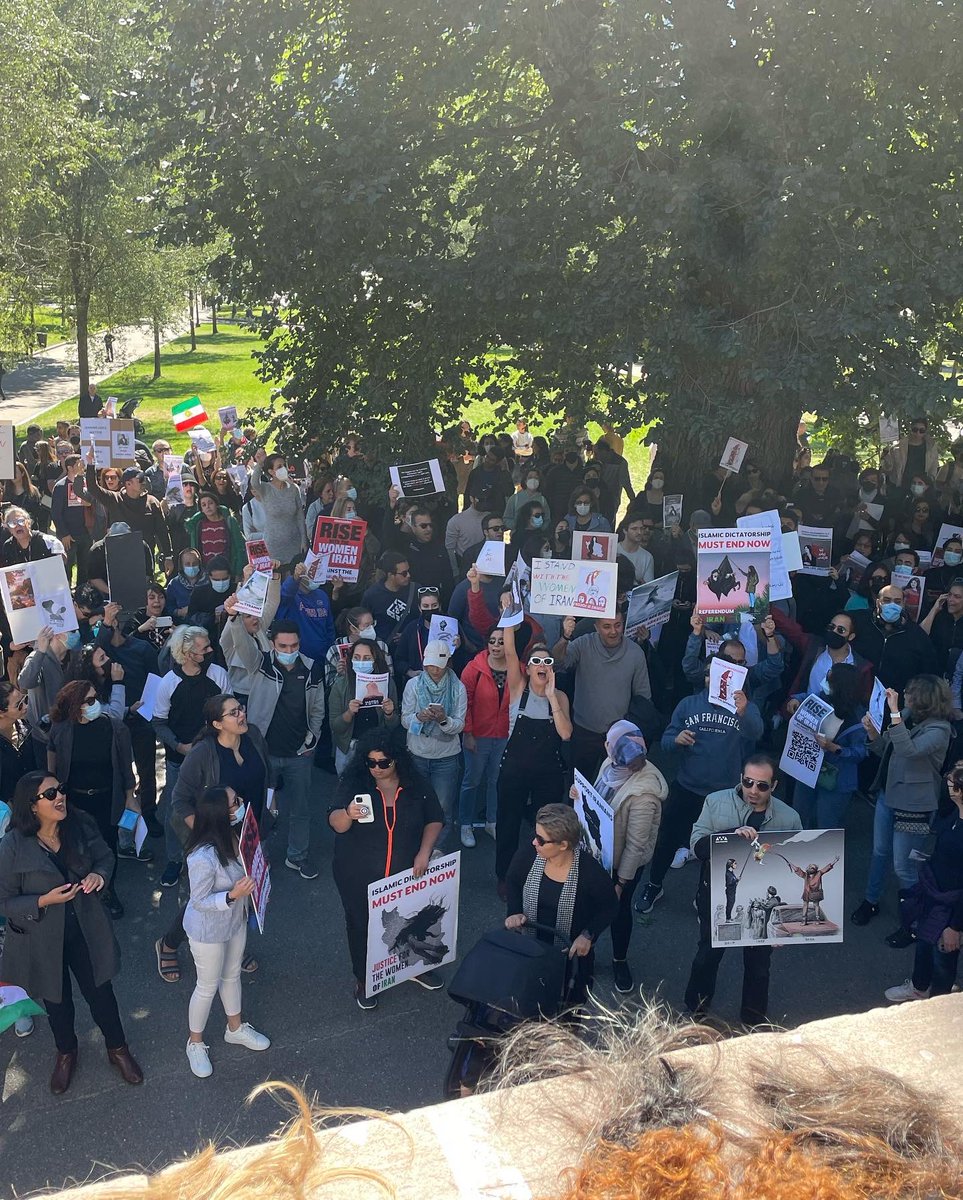 neilsexton659's tweet photo. In the midst of tales of the Sons of Liberty, taxation without representation, a ‘massacre’ and eventual revolution, we came across 100s of Iranians in downtown Boston protesting about the treatment of women in Iran by a tyrannical regime. A day of historical resonance, for sure. https://t.co/fISevzABoT