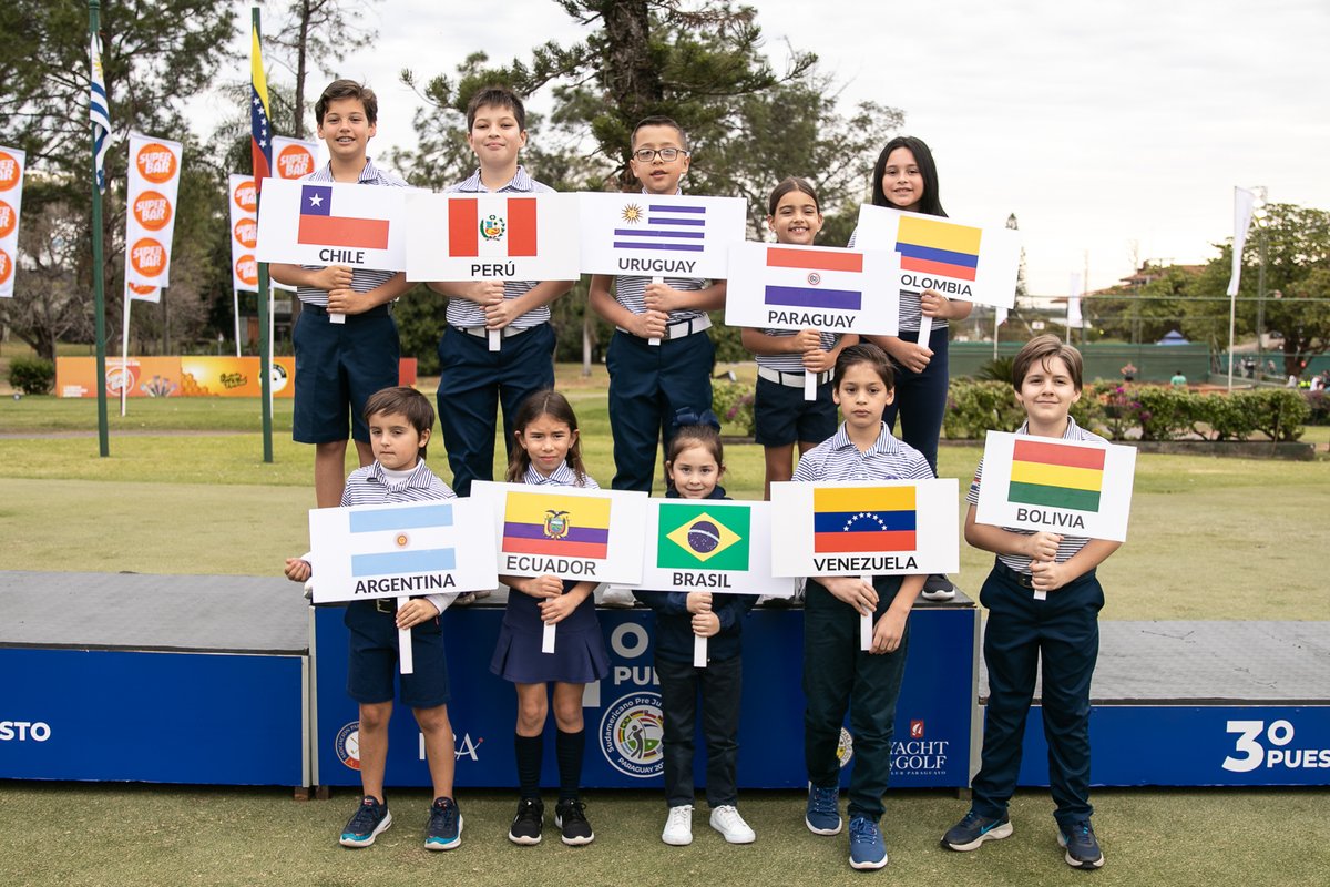 apgolfoficial's tweet photo. Mirá como vivimos el cierre del Campeonato Sudamericano Pre Juvenil de Golf 🏌️‍♂️⛳🤩

📍 Este evento fue organizado por: @fesgolf, la Asociación Paraguaya de Golf y el @resortyacht @deportesyacht
___

@snd_py
@coparaguay

#GolfSudamericano #PreJuvenil #Golf #Paraguay #Jóvenes https://t.co/w4WfeMaVaz