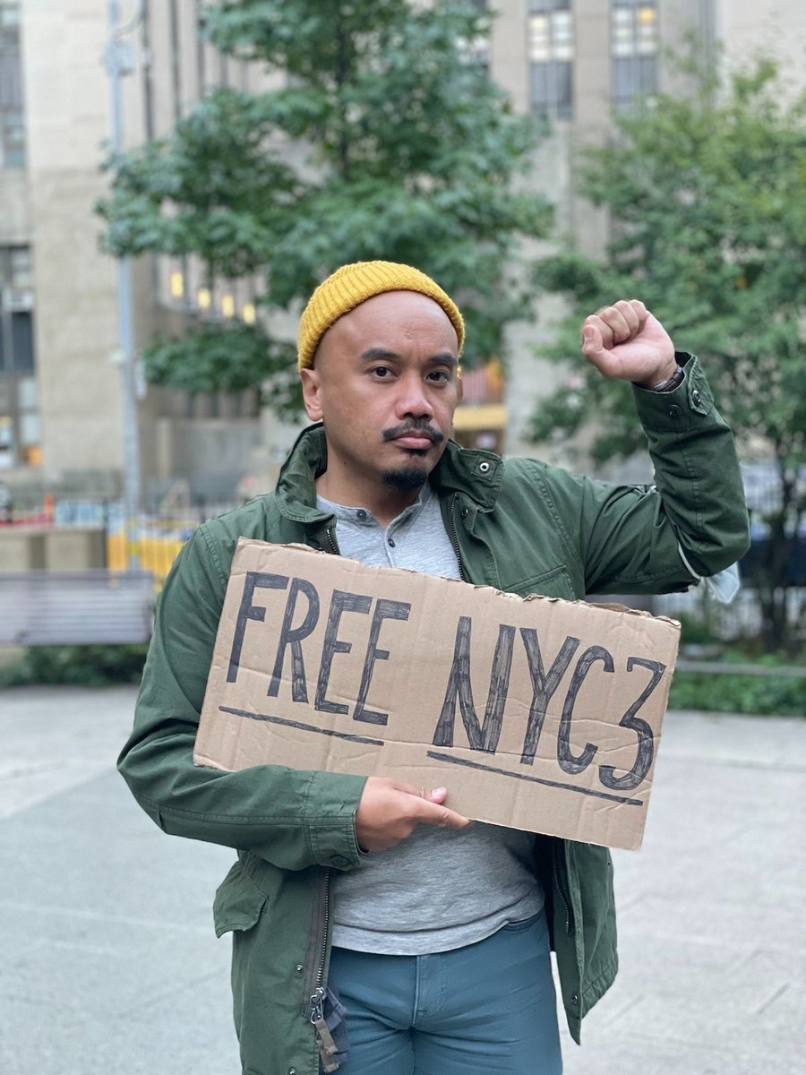 🇵🇭 FREE NYC 3 UPDATE #4

The #NYC3 has been released! Thank you so much for your outpouring support!

Follow BAYAN USA for more info on our next steps! We will continue the fight both in the streets &amp; in the court!

#FreeNYC3 #ArrestMarcos #DefeatFascism #ActivismIsNotACrime

1/n