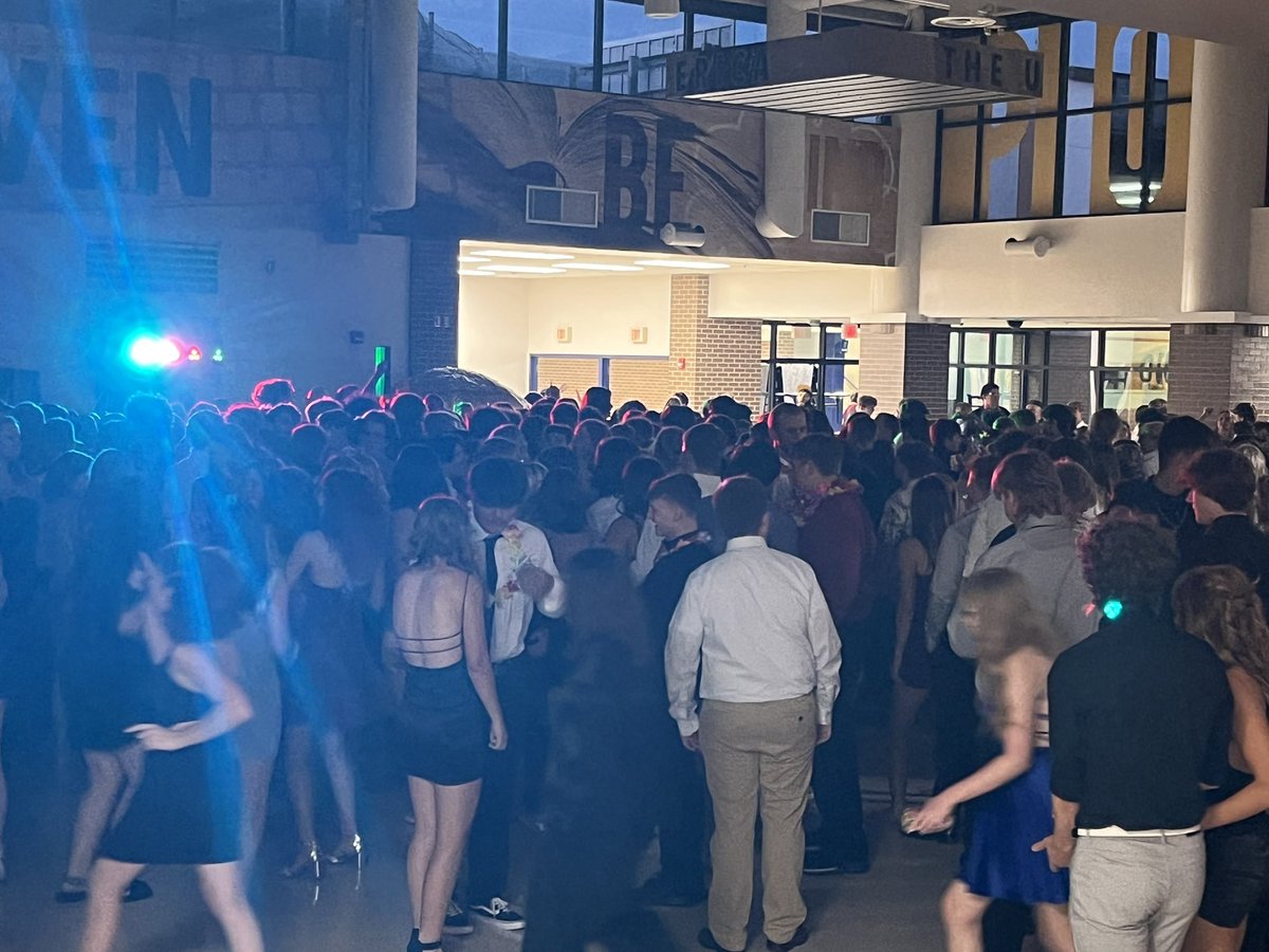 Homecoming dance 2022!