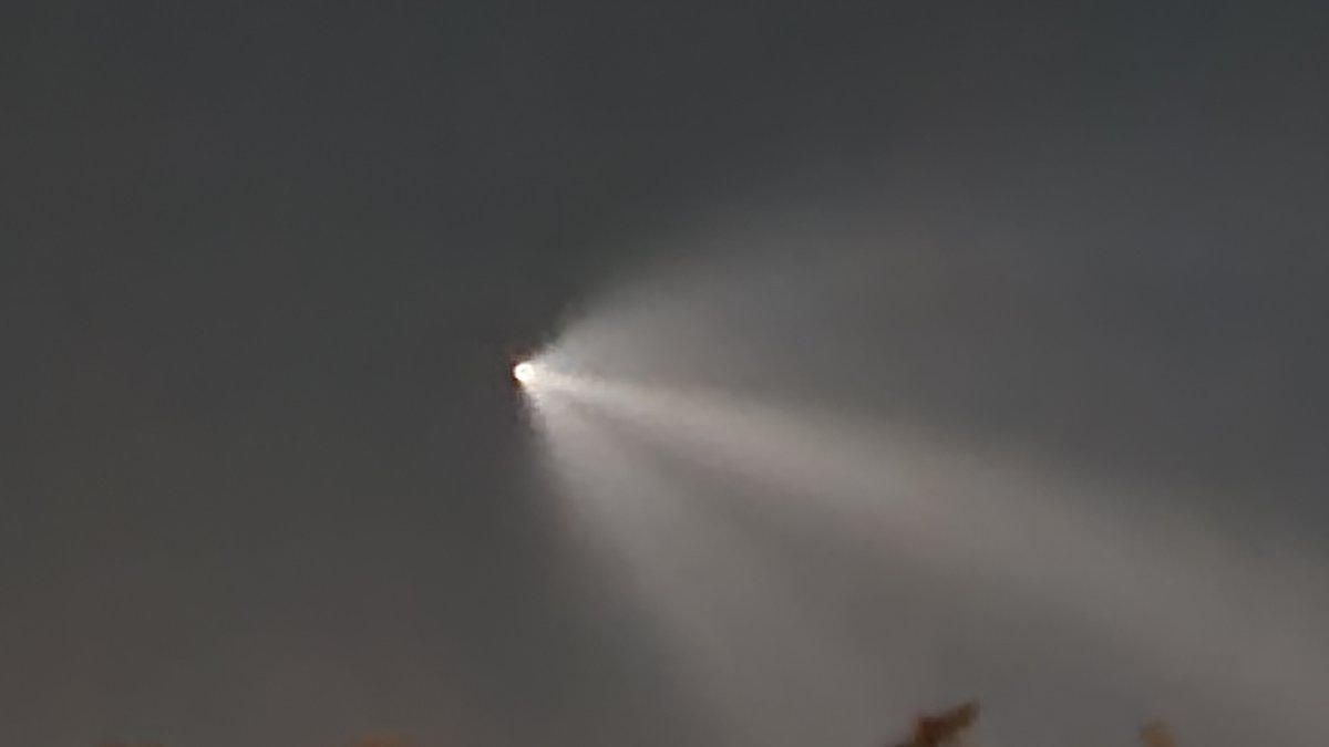 GarofaloWX's tweet photo. Did you see this during the 7pm ET hour? You're lucky enough to catch a glimpse of the vapor trail from the @SpaceX #Falcon9 #Starlink launch from Cape Canaveral in Florida! Anyone else have photos or videos? Share away!📸: Matt Luisi, Farmingdale, NY #nywx #SpaceX #rocketgirl https://t.co/jPRlUl1xzA