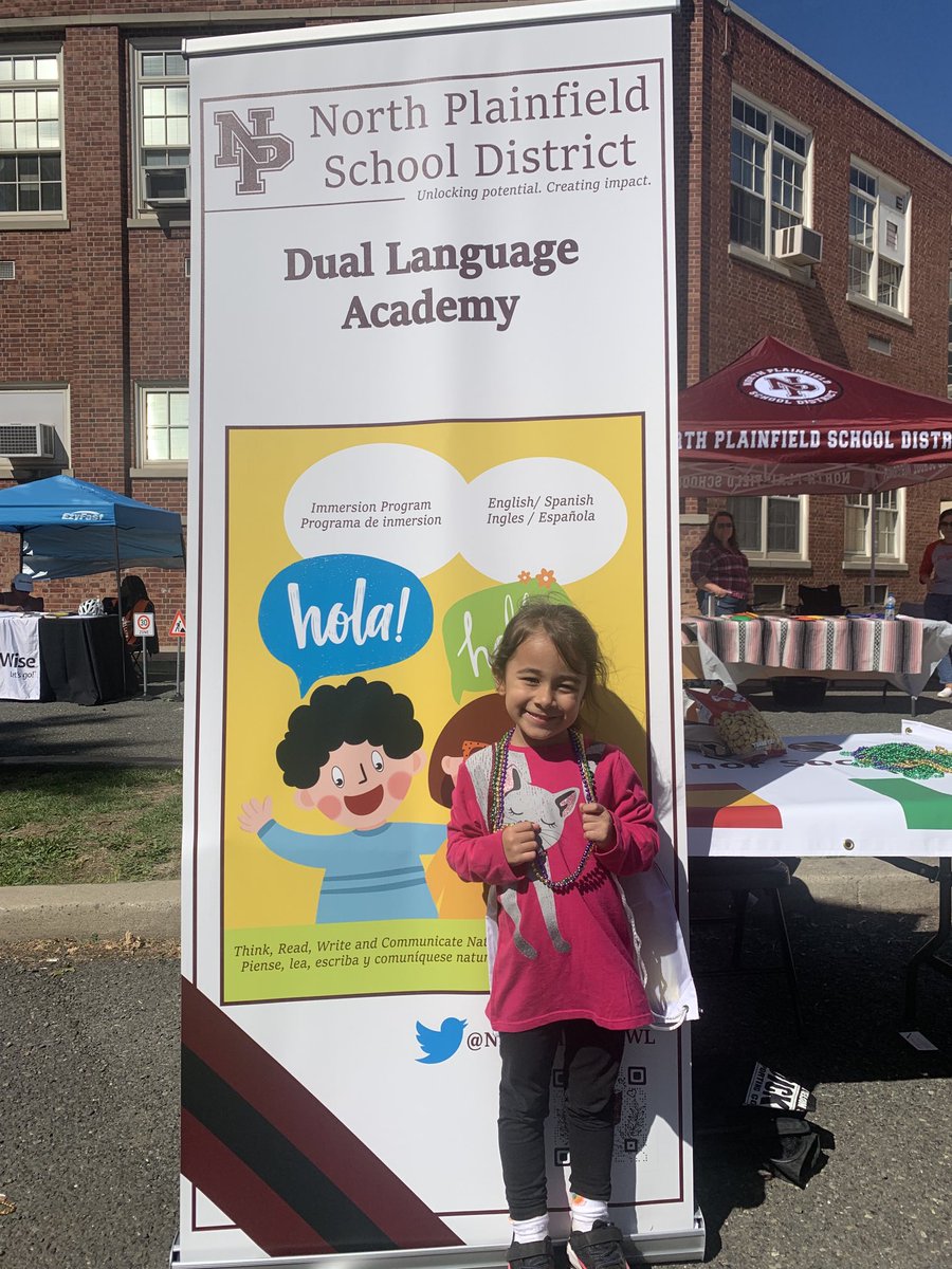 A Future Dual language student! So proud to host this program in our NP community! ⁦@nplain_schools⁩ ⁦<a href="/michellevella3/">Michelle Aquino</a>⁩ ⁦<a href="/JoseMedinaJr89/">Dr. José Medina (él, he, his, him)</a>⁩ ⁦@NPSD_EastEnd⁩ ⁦@NPSD_StonyBrook⁩ ⁦@NPSD_WestEnd⁩