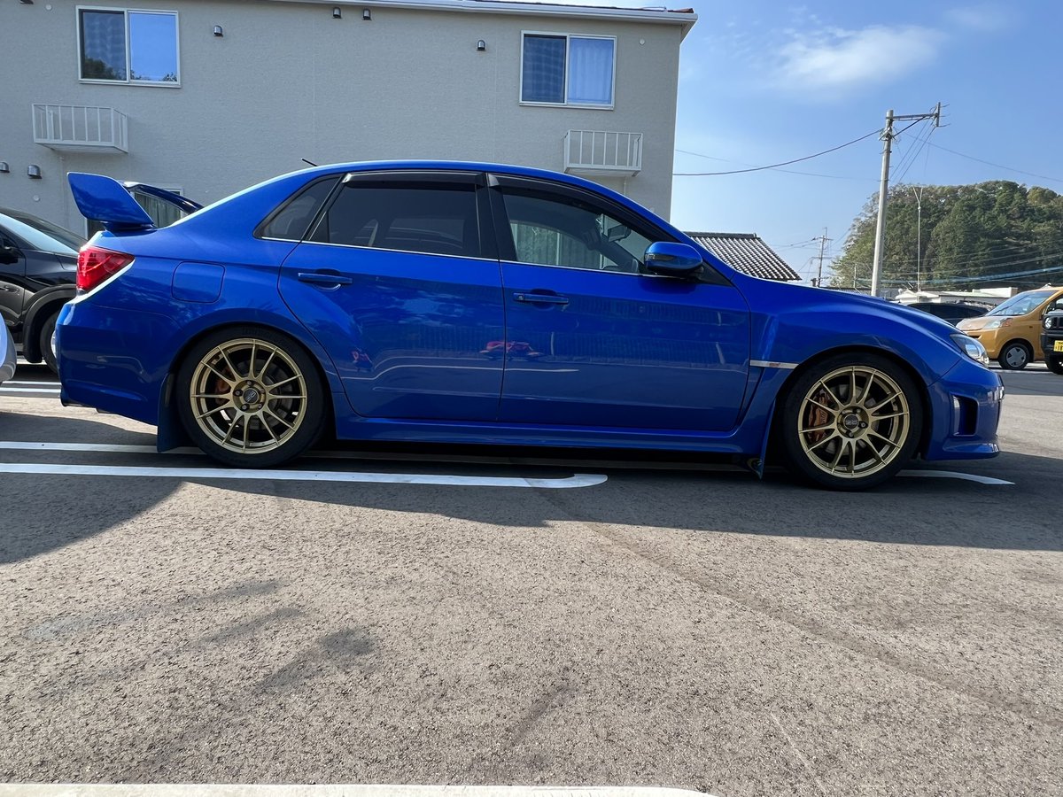 TK_GVBSpecC7's tweet photo. TEINのMonoRacing 取り付けました😊
最高😊
#TEIN
#monoracing
#車高調
#GVB #specC https://t.co/8dxbujd3AP