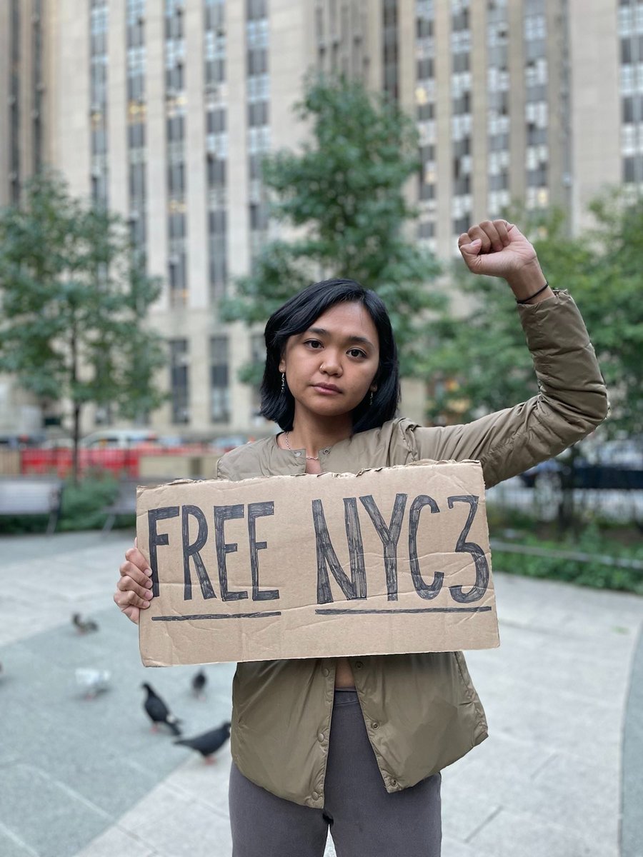 BAYAN_USA's tweet photo. Truly, the people united will never be defeated! Ang tao, ang bayan, ngayon ay lumalaban!

Here are more portraits of community members who took selfies in support of #FREENYC3

#FreeNYC3 #ArrestMarcos #DefeatFascism #ActivismIsNotACrime

4/4 https://t.co/8S29nfdscC