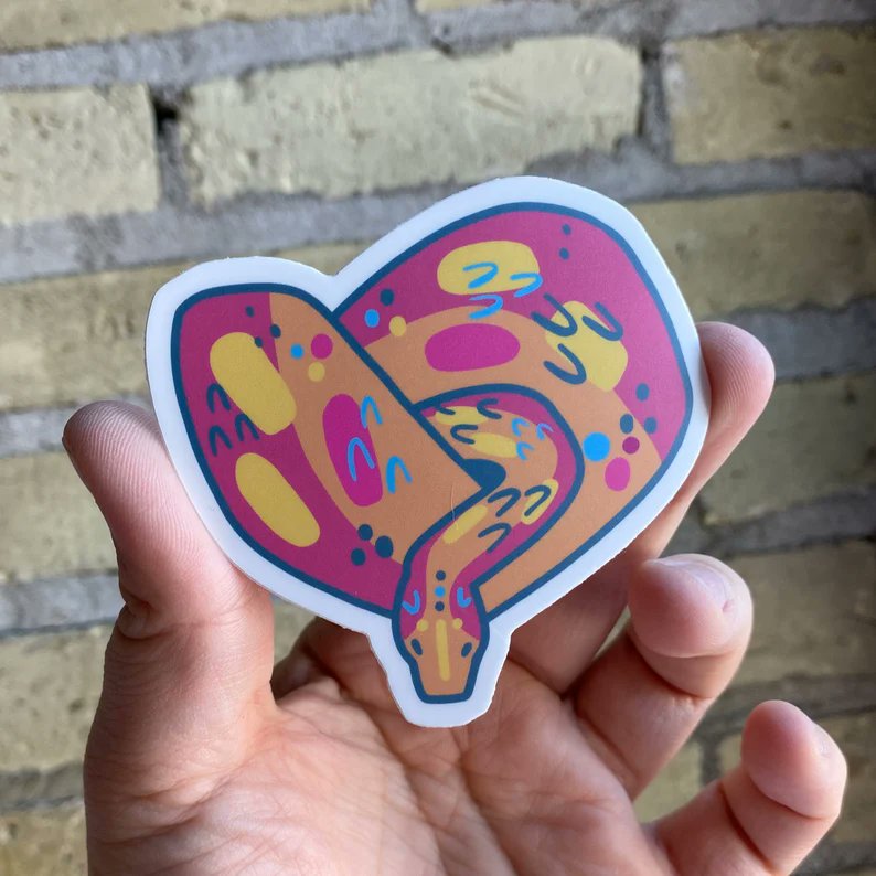 disgaydesigns's tweet photo. i feel like the #pansexual #snake is the most romantic of the snake stickers. the heart shape makes me really happy. #queerownedbusiness #gaystickers #subtlepride #queerowned https://t.co/iAngFxFZ0b