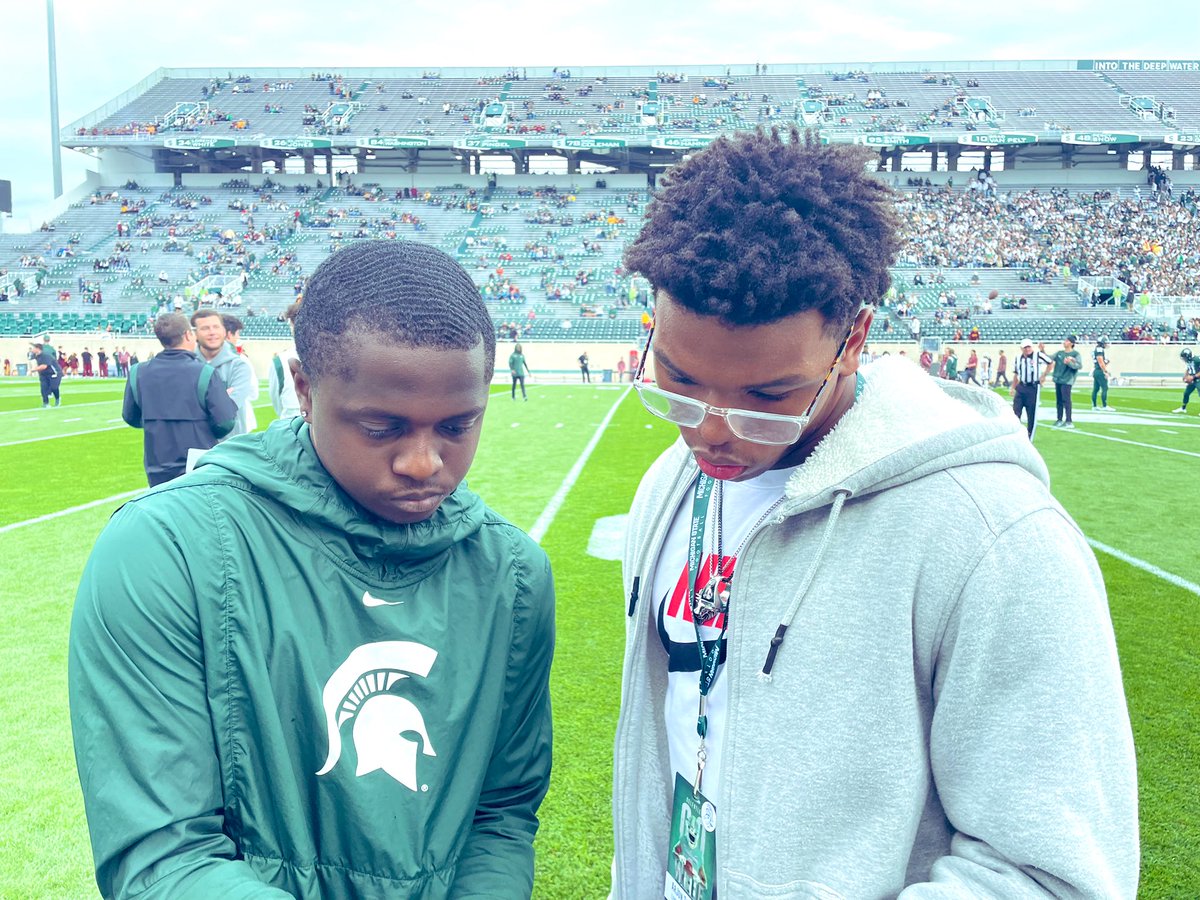 ArJon Thompson tweet media