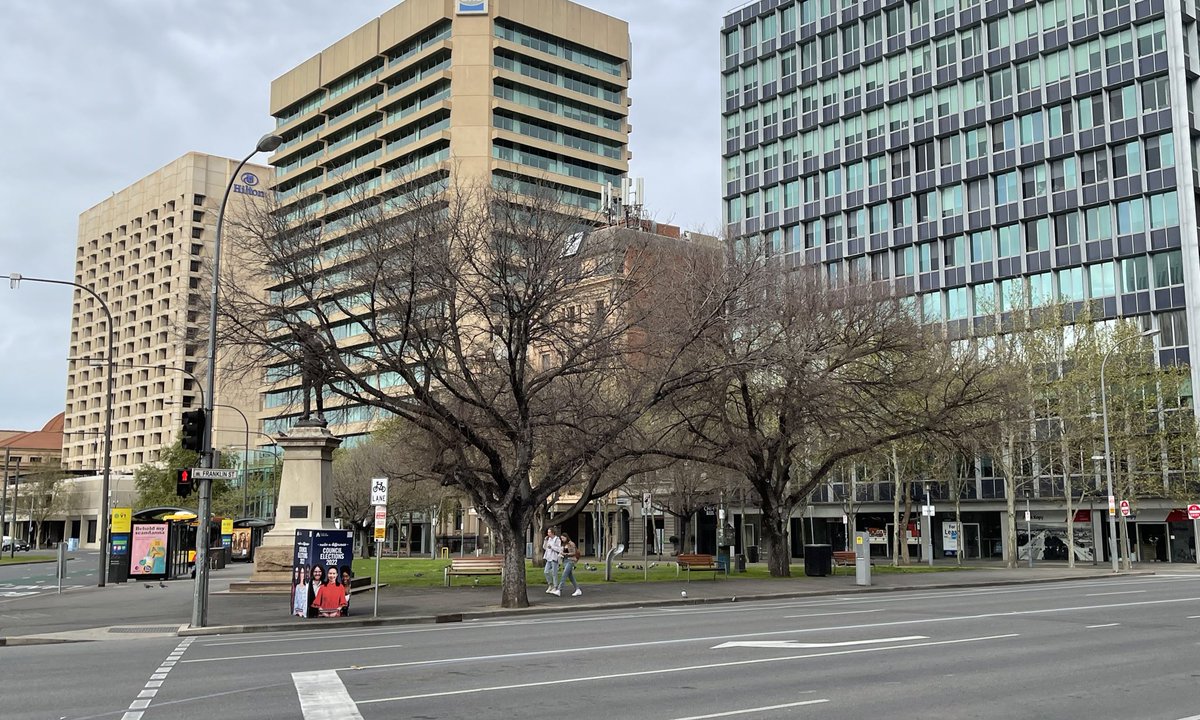 BronFredericks's tweet photo. Walked for an hour around the CBD in #Tandarnya (#Adelaide) on the lands of the Kaurna Nation this morning. This is probably the fittest I’ve ever been while visiting Adelaide & it feels good to be able to explore it more on foot! Have a good day everyone! 👣 👋🏽😃❤️ https://t.co/Eio3f81KbP