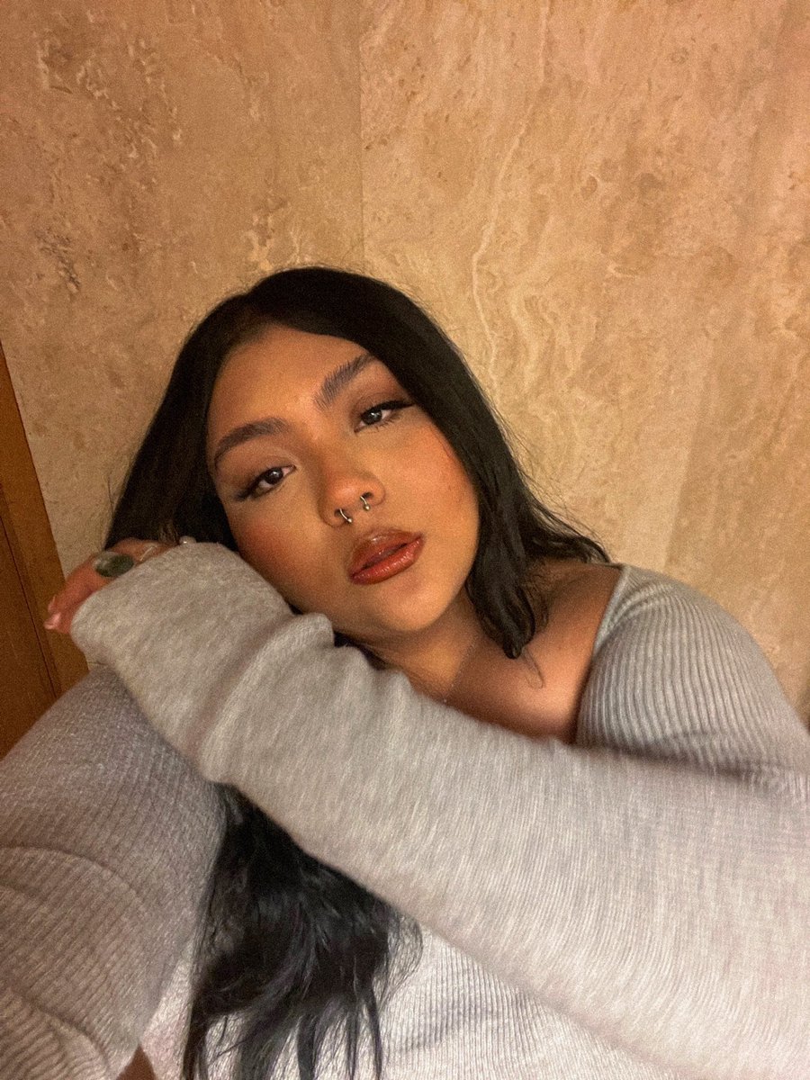 michmart23's tweet image. idk ?