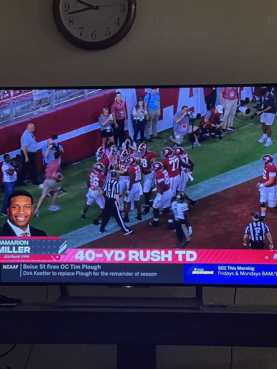 CoachJoeWillis's tweet photo. Congrats @JamarionMiller1 on your 2 TD night! Keep rolling Jam! https://t.co/lrbD9E1tgQ