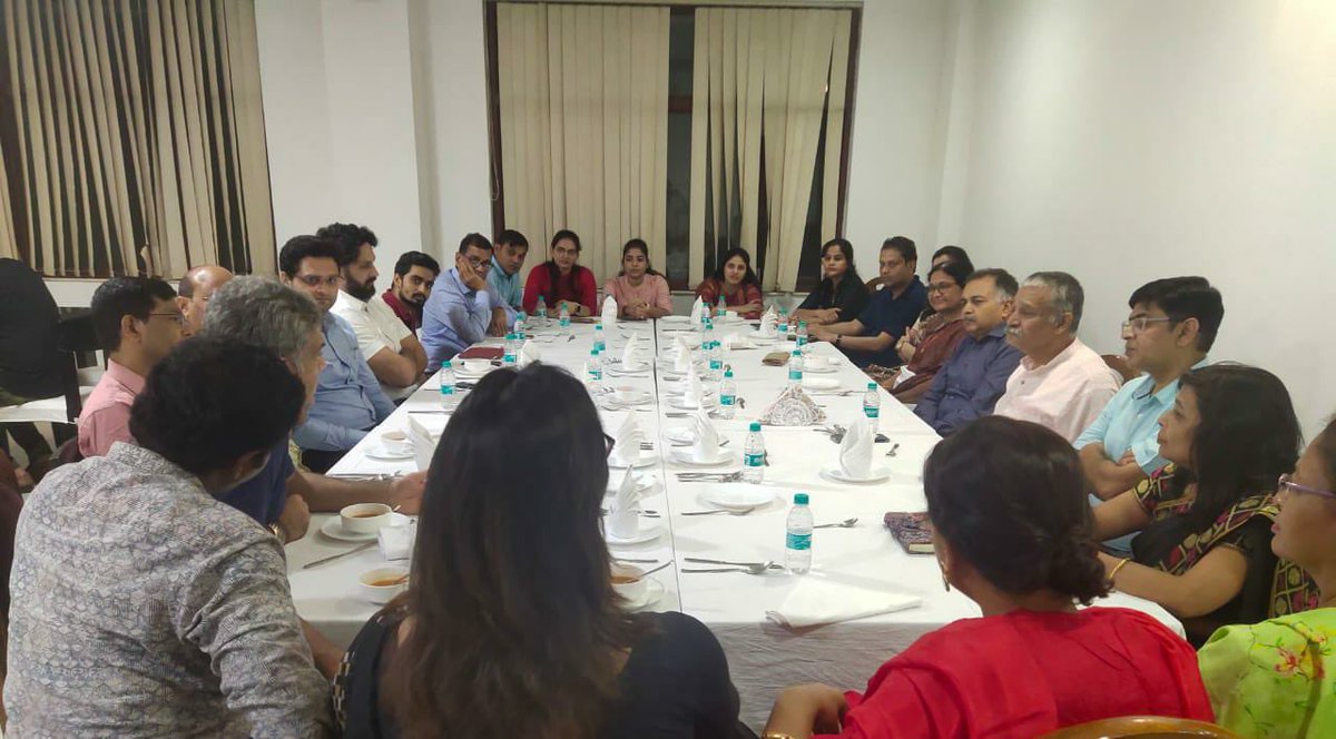 bhupro's tweet photo. The administrative reforms committee constituted by Hon’ble Vice-Chancellor, met young faculty members and students and held consultations over a plethora of issues vital for transforming admin machinery of the university. 
@VCofficeBHU https://t.co/0bUUPRRoT4
