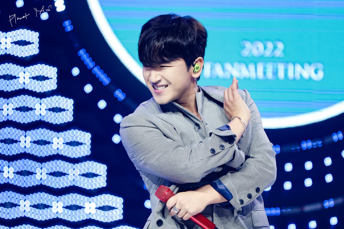 220924 #신화 #이민우 #M 
𝐌'𝐬 𝐑𝐞𝐜𝐨𝐫𝐝 𝐒𝐡𝐨𝐩

오빠 너무 보고 싶었다귤🍊
😭😭😭😭😭😭