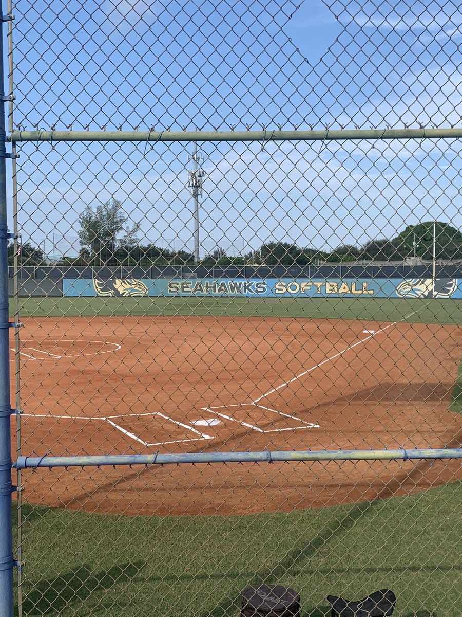 TroyanSkylar's tweet photo. Had an amazing time at Keiser University today! Got too see one of my old high school teammates @LoveridgeNevaeh and it was great to meet the team and coaching staff! @jpryorKeiserSB @Keiser_Softball @texasblazefl18u https://t.co/wXUCnUgmUX