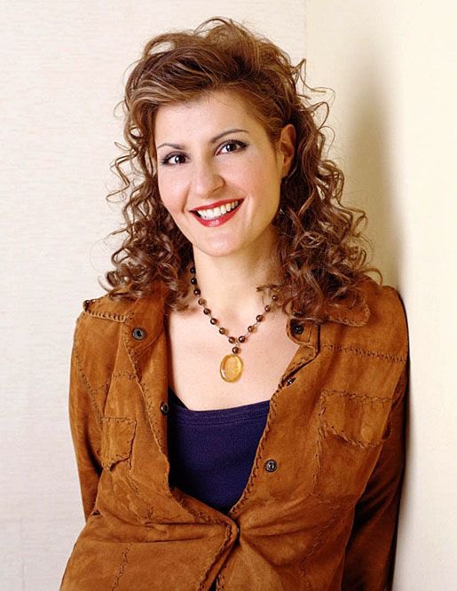 Happy birthday Nia Vardalos. My favorite film with Vardalos is My big fat Greek wedding. 