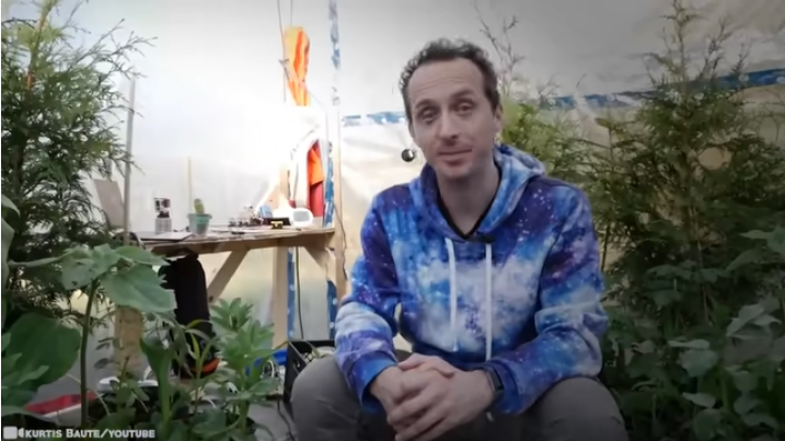 THEIALX's tweet image. People Laughed at His House, Until They Went Inside
2,094,461 views
27 Apr 2022

#MissingFiles
However, one of most underrated forms of art is architecture. Designing a great home is no easy task. They design their homes to make a statement. 

youtu.be/qF7pdZavWIw