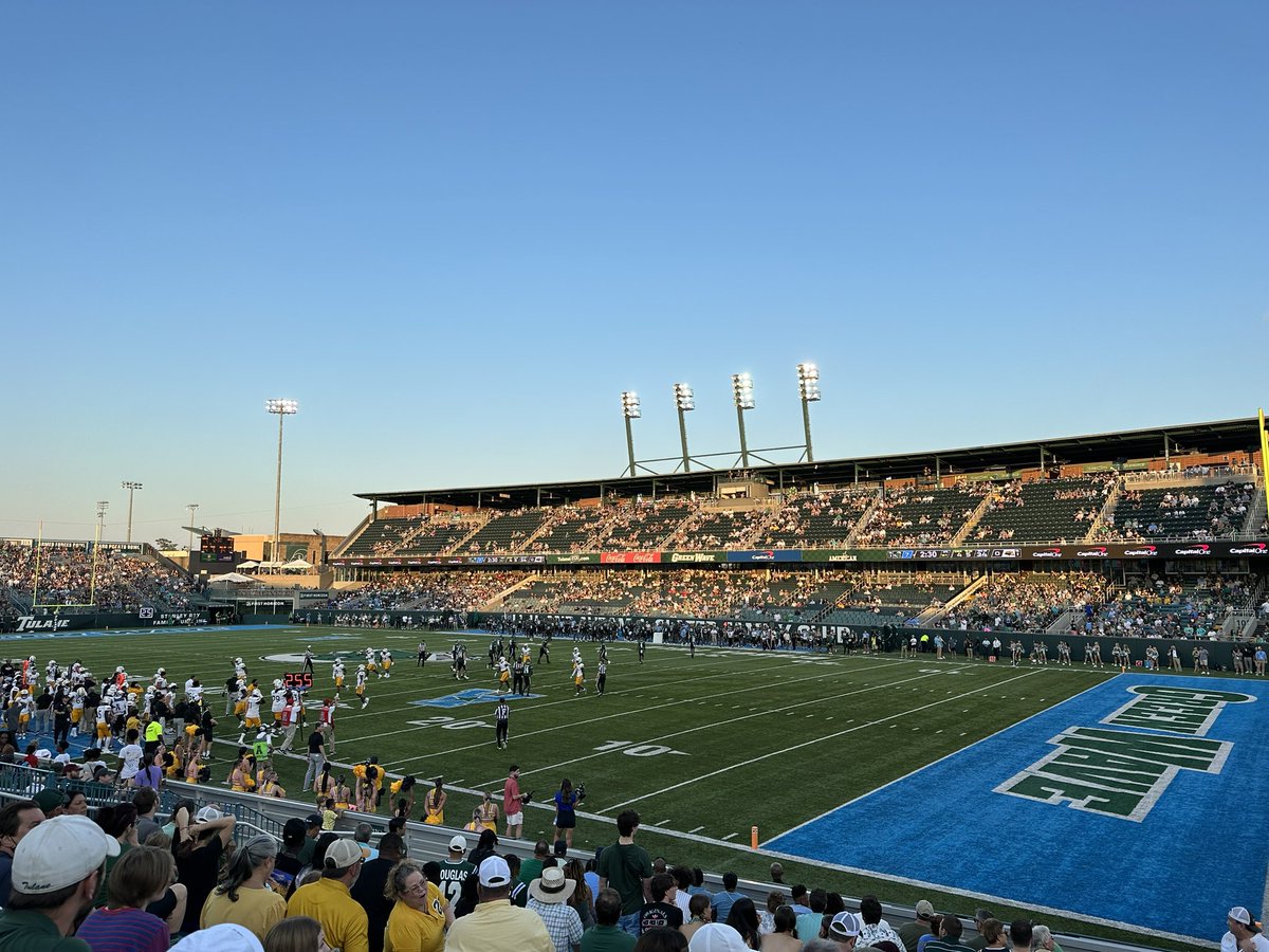 Tim Givens tweet media