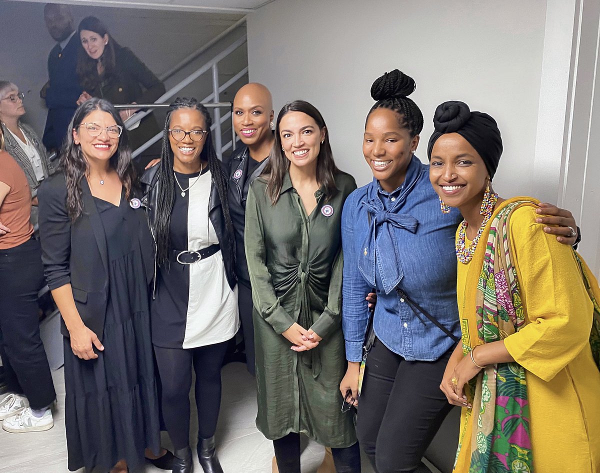 BecomingDrOdom's tweet photo. An evening with the SQUAD was everything!  

Thank you @AOC, @IlhanMN, @AyannaPressley, @RepRashida, @CoriBush, &amp; @CourtneyB104 for a life changing night! 

To sisterhood, service, self-love &amp; radical joy 🫶🏾! https://t.co/XJyGGR5E1N