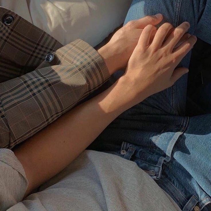 louistatismo's tweet photo. au wolfstar – afterglow ࿐

onde remus lupin o capitão do time de hóquei fica bêbado em uma festa de fraternidade pela primeira vez e termina admitindo não só sua sexualidade mas também sua queda pelo seu rival sirius black. https://t.co/y2zSbj5nES