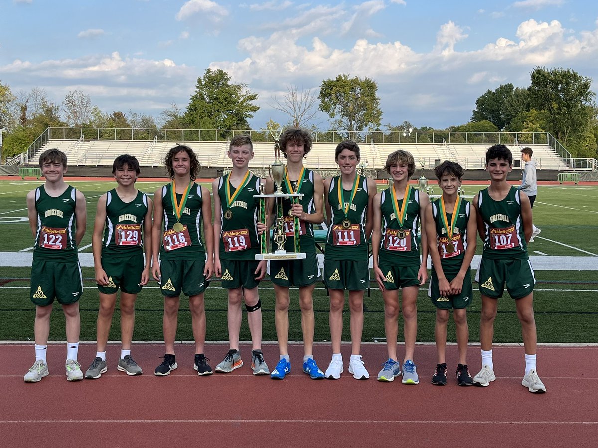 GMSCeltics's tweet photo. Congrats to our Celtic runners today as BOTH the boys &amp; girls brought home the championship hardware from the @dublinjeromehs Celtic Clash! Ryder K. finished 3rd overall &amp; Ella W. finished 2nd! Awesome efforts by all! 🏃‍♀️🙌🏼🏃‍♂️ https://t.co/rEoconjHGl
