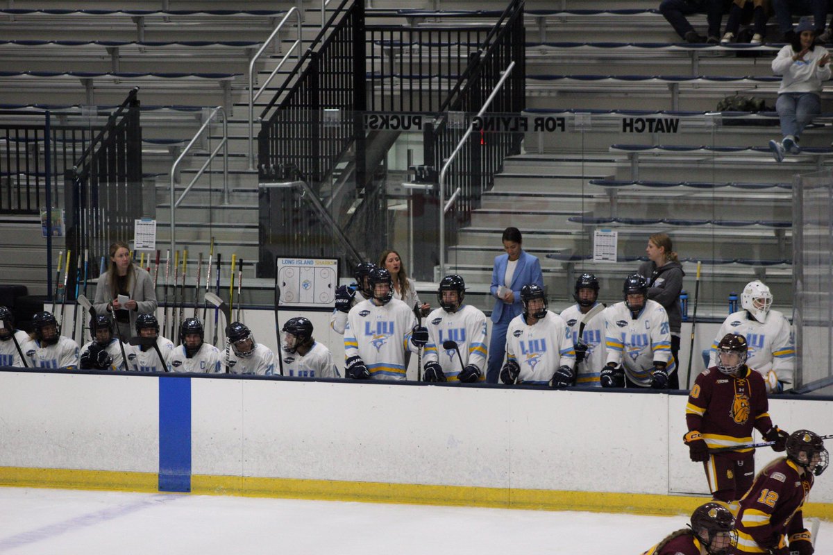 nwhlfuture's tweet photo. @LIUwhockey bench bosses🦈 #RepTheRivs💪 
Head Coach: Kelly Nash
Assistant Coach: Nora Maclaine 
Assistant Coach: Sonjia Shelly https://t.co/7si1T8v6ia