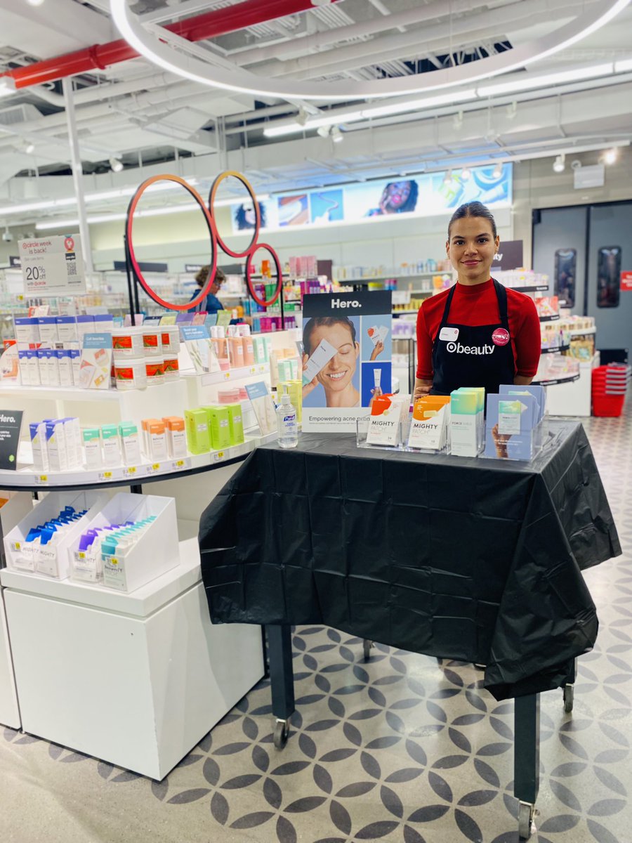 Spotlight is on in beauty with the #heromightypatchevent happening this weekend at T-3385. TM Roxana is all about greeting and delighting our GUEST with some samples and increasing their baskets. #timessquare   #target