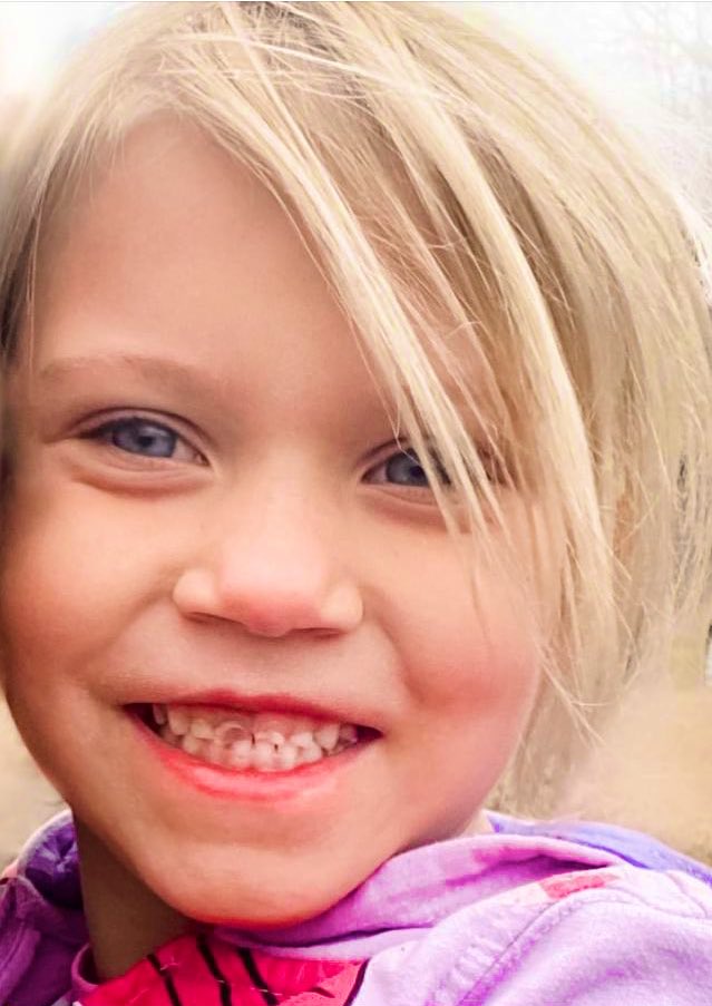 Tamatha57088299's tweet photo. #SummerWells π Please Keep Sharing Her Faceππ She Is Out There. Someone Knows! #NeverGiveUp ππππ 1-800-TBI-FIND https://t.co/w01PEez3QF