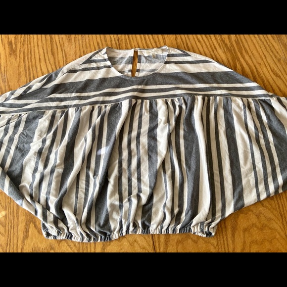 snipsnipchick's tweet image. So good I had to share! Check out all the items I&apos;m loving on @Poshmarkapp from @MyAstoriaB #poshmark #fashion #style #shopmycloset #puma #marvel #luckybrand: posh.mk/yMVbg4w4Atb