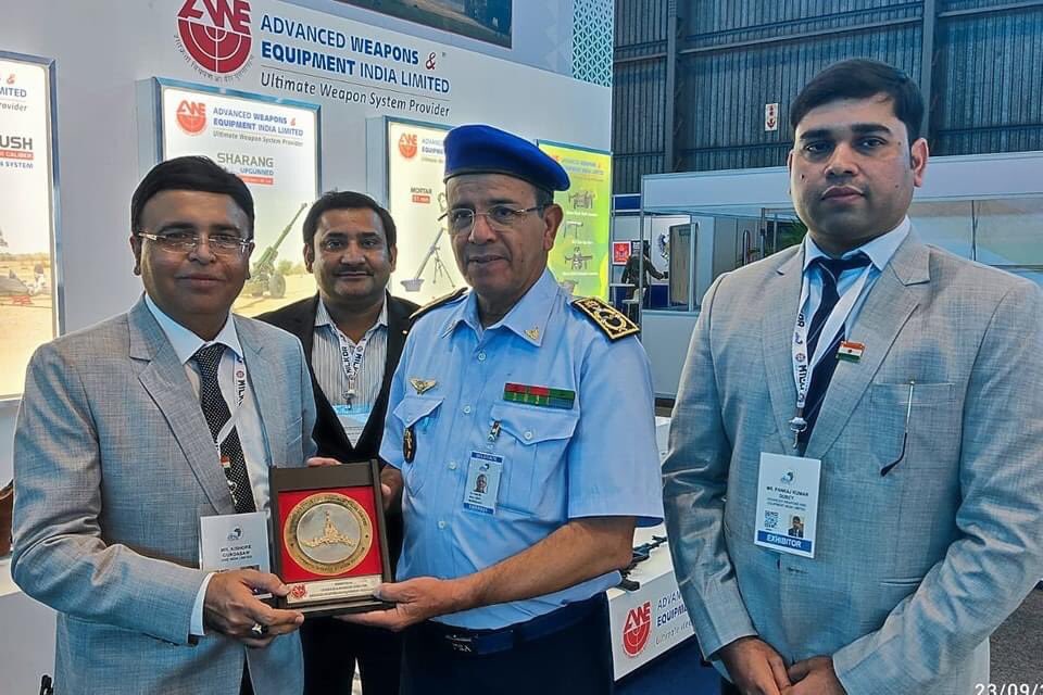 globalintel_'s tweet photo. 🔴 Le général de division aérienne Hassan #Fakri, inspecteur en second des Forces Royales Air #FRA, conduit la délégation marocaine de haut rang à l'exposition de défense en Afrique du sud @aadexpo 2022 @DefProdnIndia
• Source : @FAR_MAROC https://t.co/MrkKaR2AlR